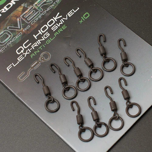 Covert-QC-Fexi-Ring-Hook-Swivels-on-Black-copy